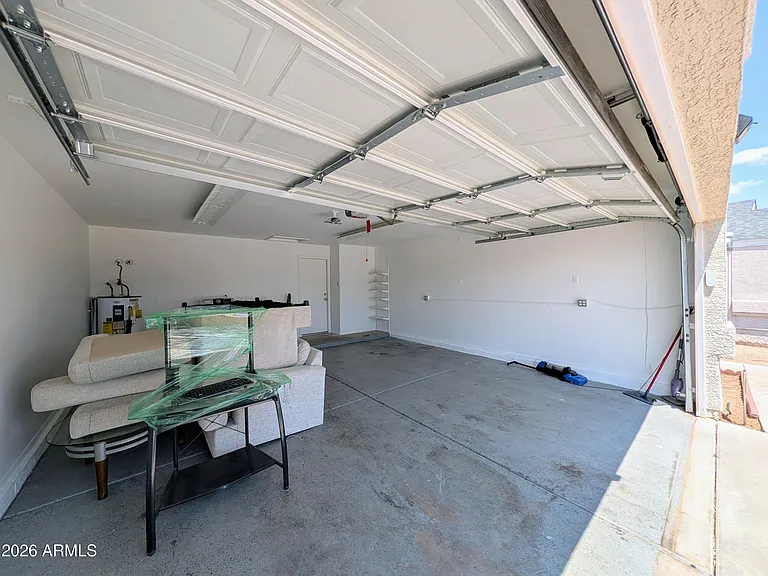 2824 W Angela Dr — Photo 52
