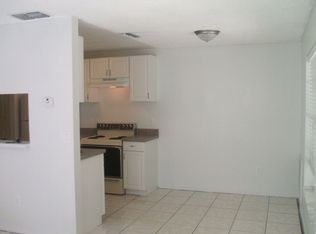 14313 Village View Dr, Tampa, FL 33624