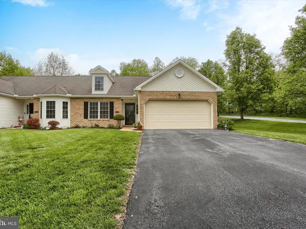 387 Schaffner Dr, Harrisburg, PA 17112