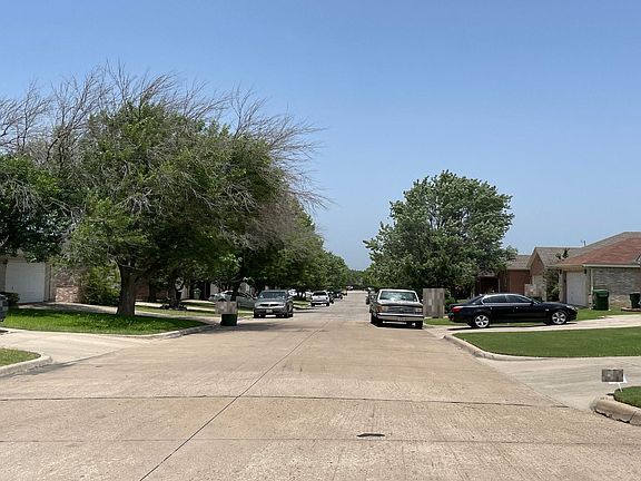 4th image of 603 Blueberry Hill Ln