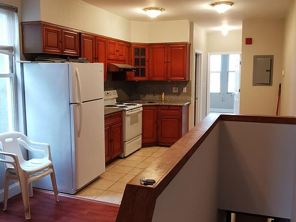 2nd image of 1522 Snyder Ave #3F