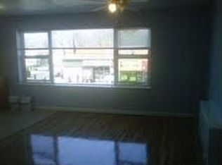 16806 Union Tpke, Flushing, NY 11366