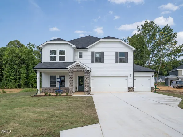 100 Stradshire Ct, Zebulon, NC 27597
