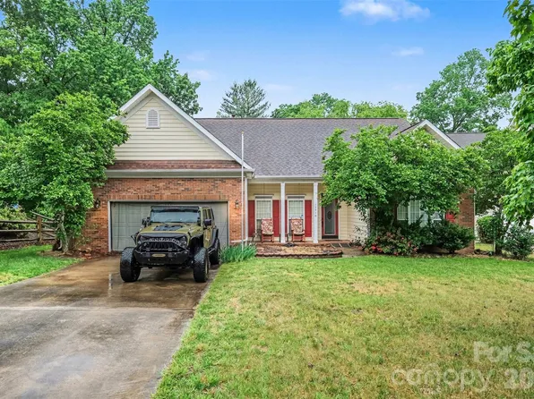 12310 Panthersville Dr, Charlotte, NC 28269