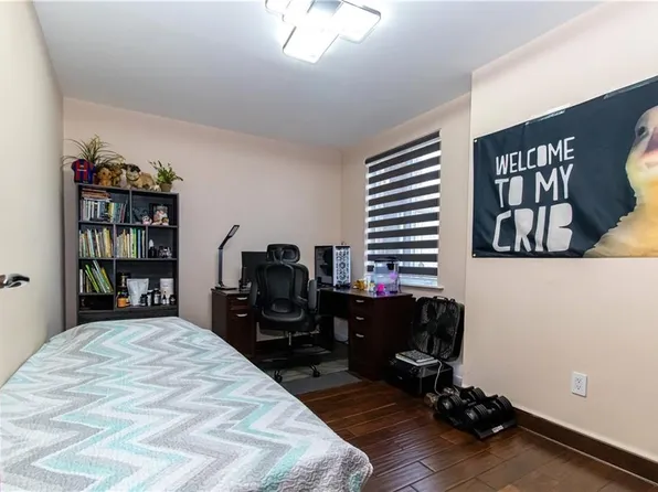 2601 East 26th Street image 7 of 26