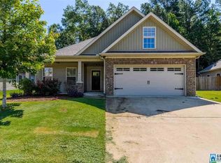 105 Stonebriar Dr, Calera, AL 35040