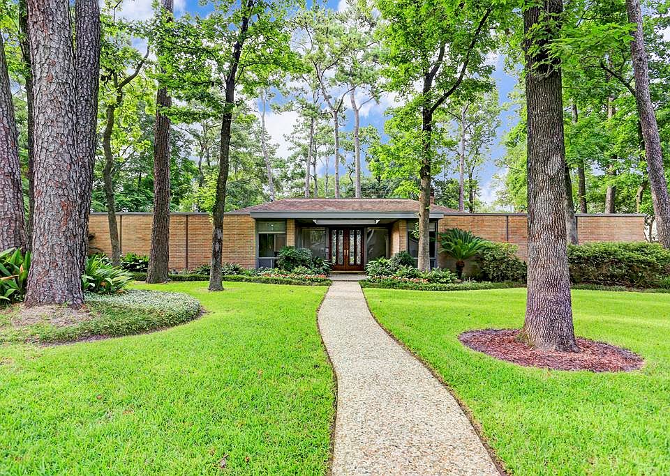 1st image of 10606 Twelve Oaks Dr