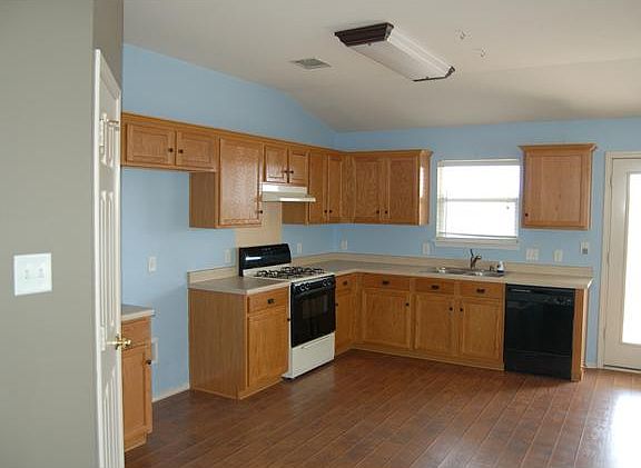 4th image of 3404 Spumanti Ln