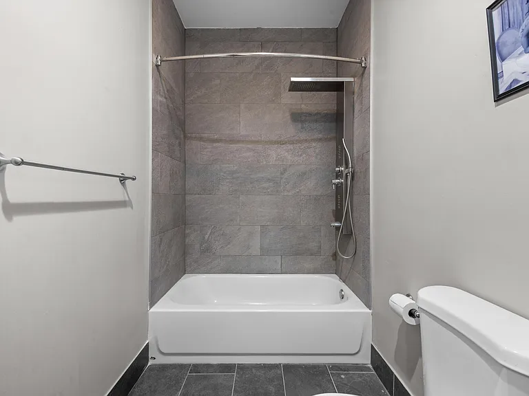 514 Oakland Ave — Photo 24