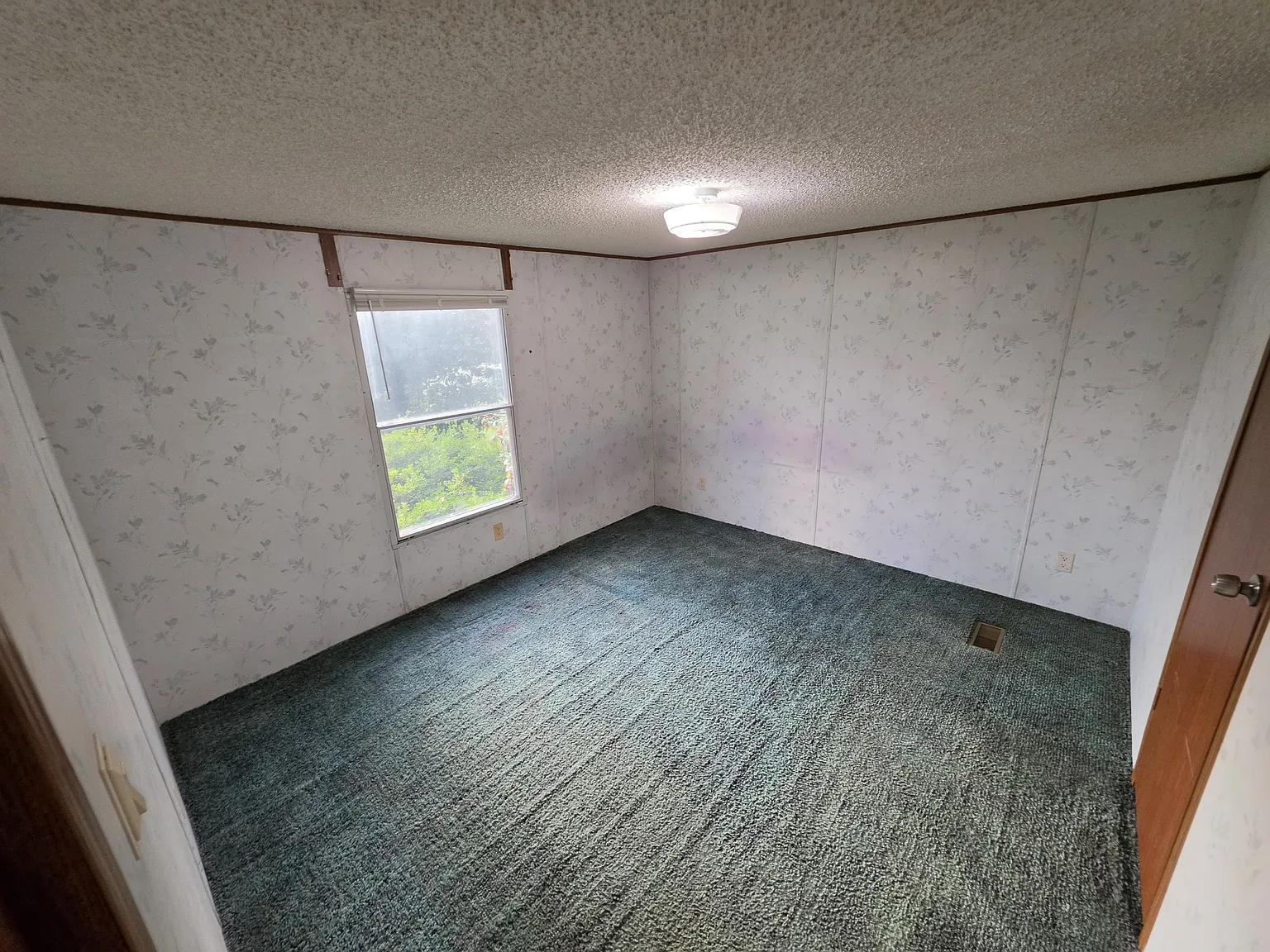 2 bed, $750 — Photo 4