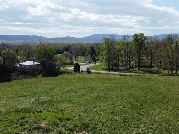 5th image of Ladd Rd
