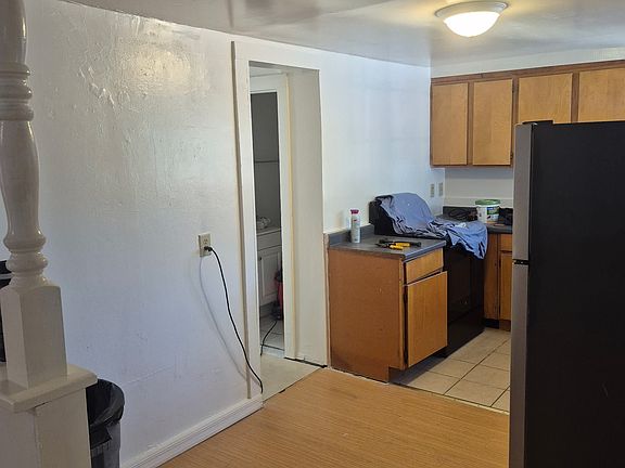 3rd image of 1304 Sunset Point Rd #H