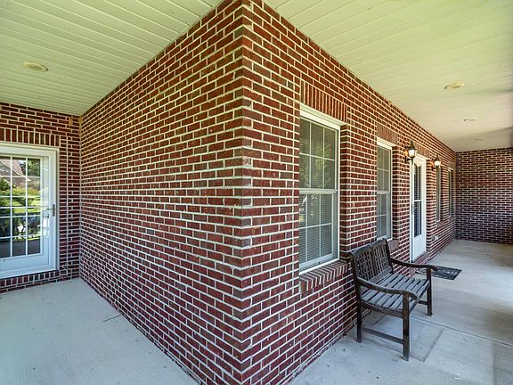 4th image of 4155 S Derby Dr