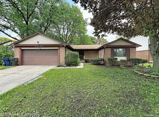 44150 S Umberland Cir, Canton, MI 48187