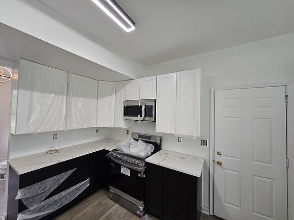 2nd image of 3093 Rosefield Dr