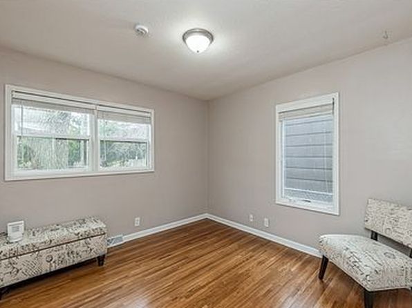 322 Hilltop Rd