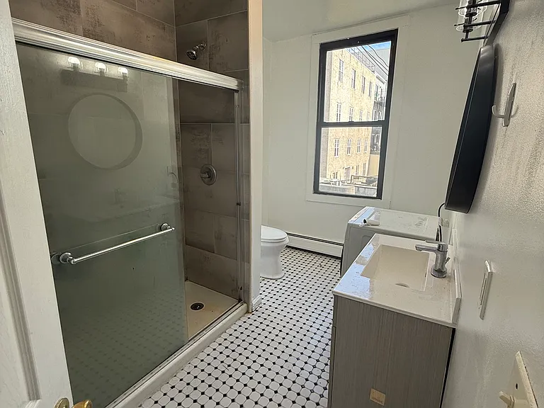359 1st St #2 — Photo 9