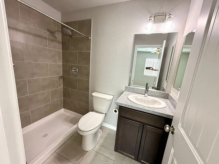 732 Vista Grande Dr — Photo 30