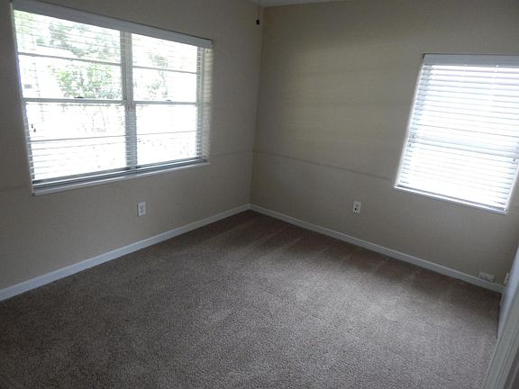 5th image of 1604 Tulane St