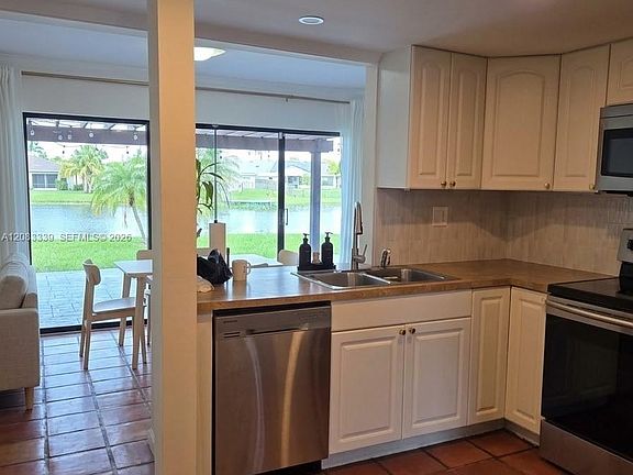 3rd image of 1201 SW 124th Ct #1B