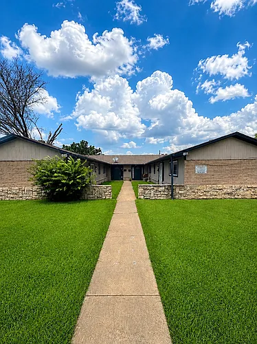 811 Redbird Dr #815 Photo 1