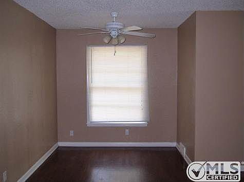 3rd image of 6608 Malvey Ave