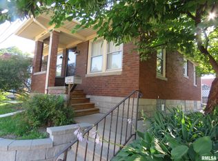 2010 7th St, East Moline, IL 61244