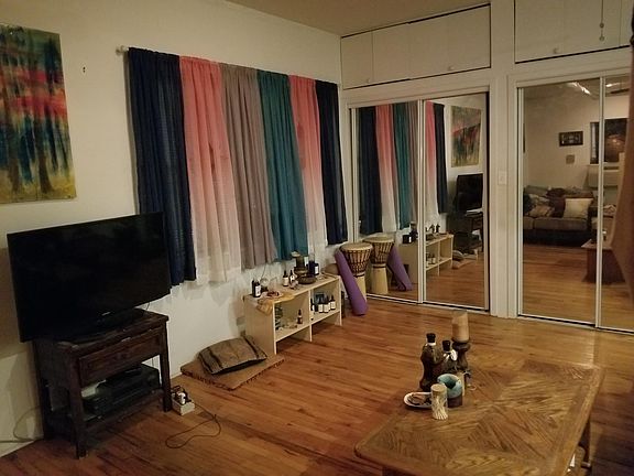 5th image of 5537-39 N Kenmore Ave #G