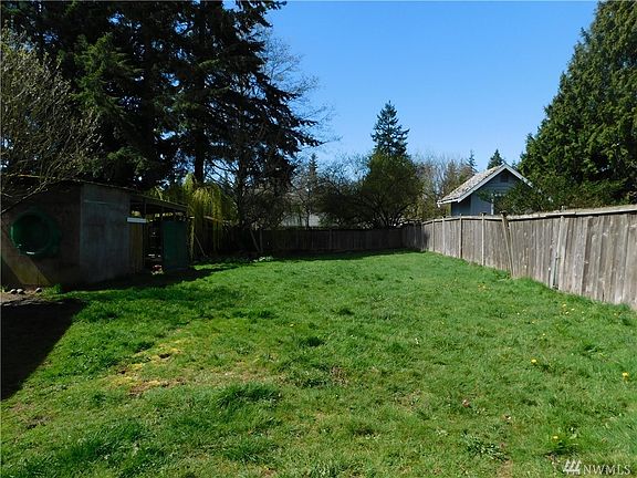 3rd image of 20516 54th Ave W