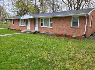 6610 Carman Dr APT 2, Rockford, IL 61108