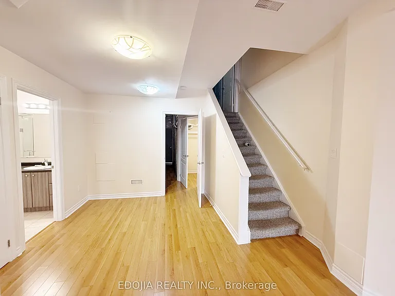 265 Oberfrick Ave #BASEMENT — Photo 6