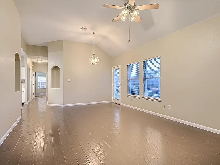 2858 Southampton Way #A — Photo 2