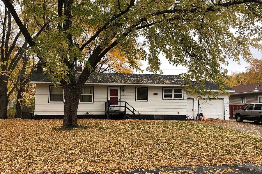 1st image of 135 36th Ave N