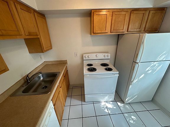 4th image of 5208-5240 Stanton Ave #309