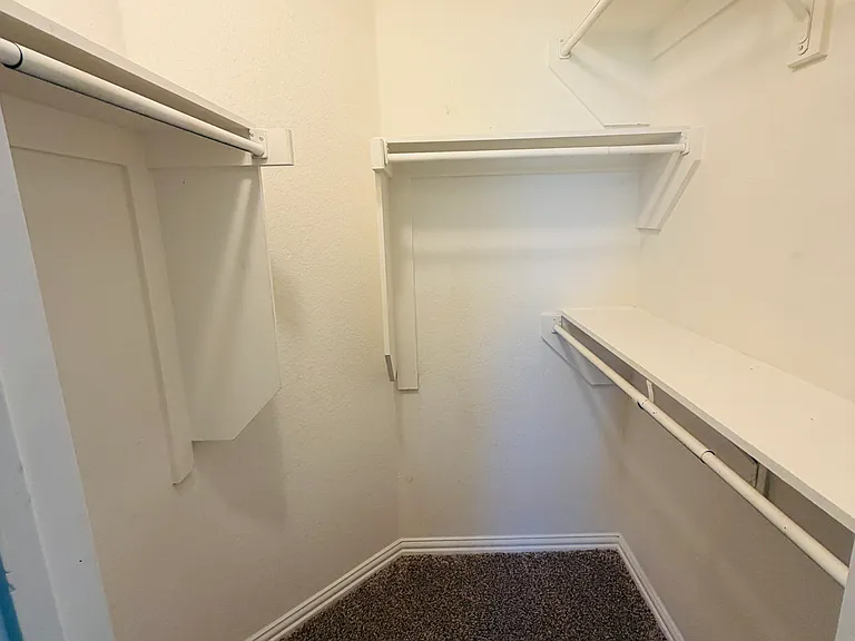 5904 Blackmon Ct — Photo 13