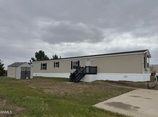 306 Hawk St, Bismarck, ND 58504