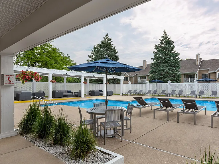 Manchester Oaks Heated Outdoor Pool
