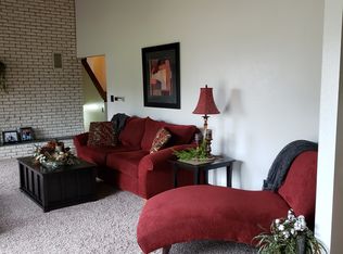 201 W 1st St, Osmond, NE 68765