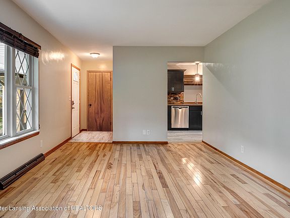 4th image of 1101 Northcrest Rd