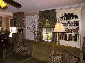 3rd image of 3906 Sweetgum Ct