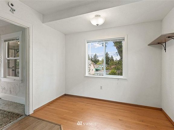 5th image of 3212 S 54th St