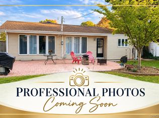 4 Primrose Avenue, Hicksville, NY 11801