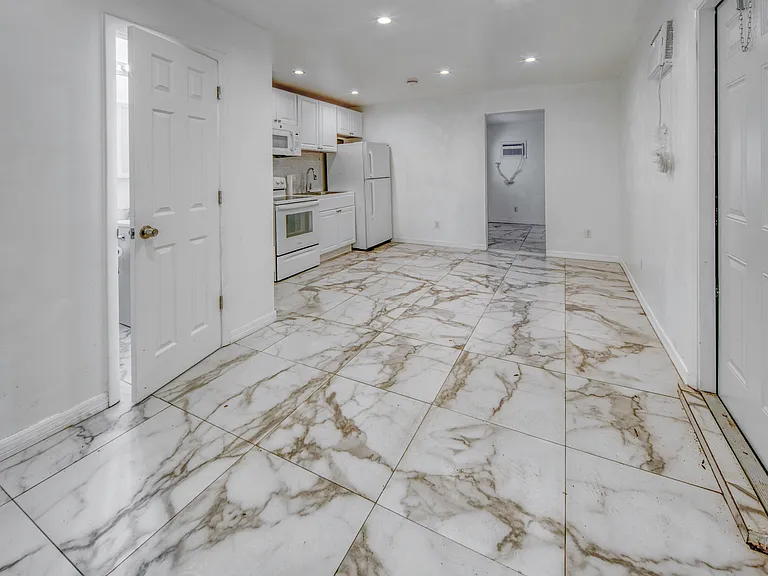 519 S M St #2 — Photo 12