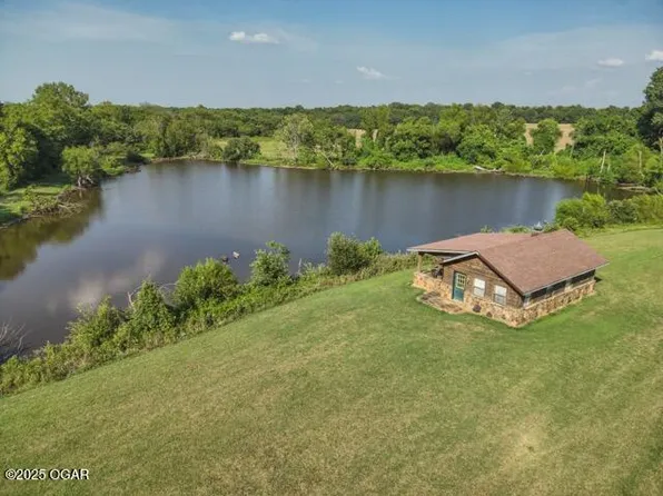 13786 County Road 270, Webb City, MO 64870