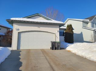 1921 6th St, Cold Lake, AB T9M1M3
