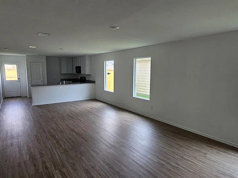 1121 Desert Willow Dr — Photo 27