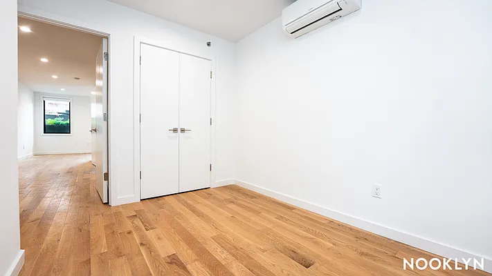 Rented by Nooklyn NYC LLC | media 11