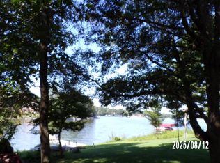 1087 E Queens Way, Nekoosa, WI 54457