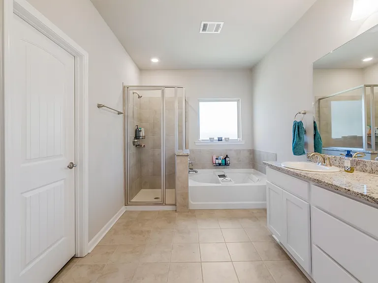 217 New Trails Ln — Photo 2