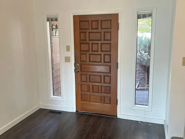 2774 Jessica Cir — Photo 39